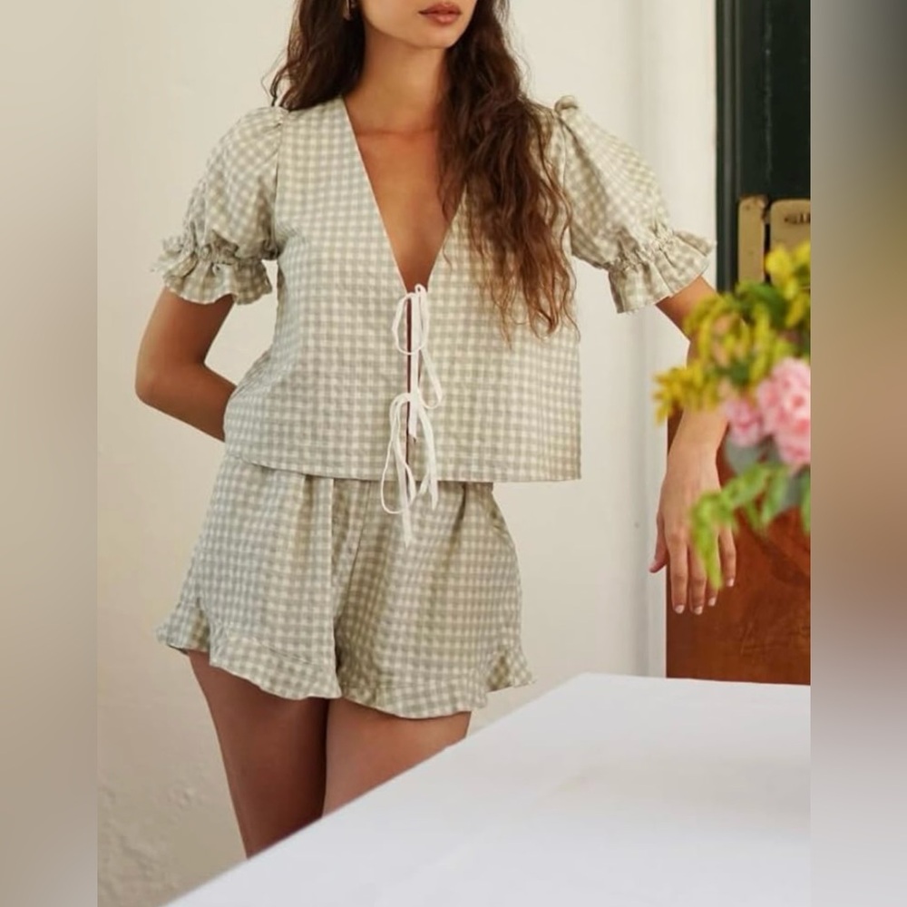 Cute two piece set!